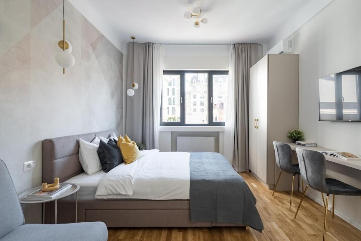 Breathtaking Spacious 2br - Center Apartament *