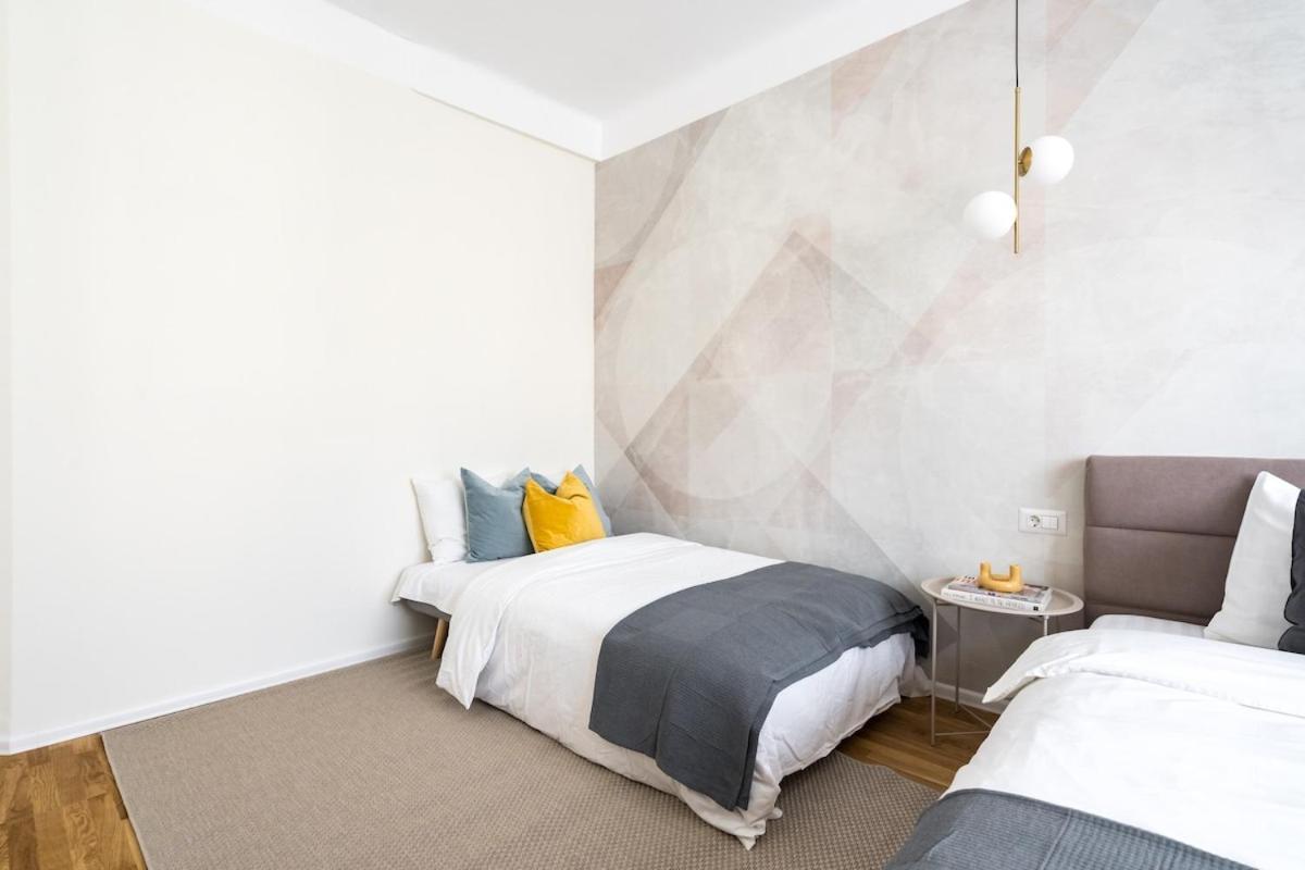 Breathtaking Spacious 2br - Center Bucureşti